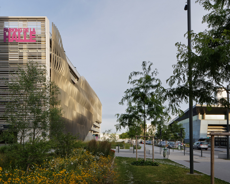 Carta - Reichen et Robert Associés - Parking silo Halle Alstom